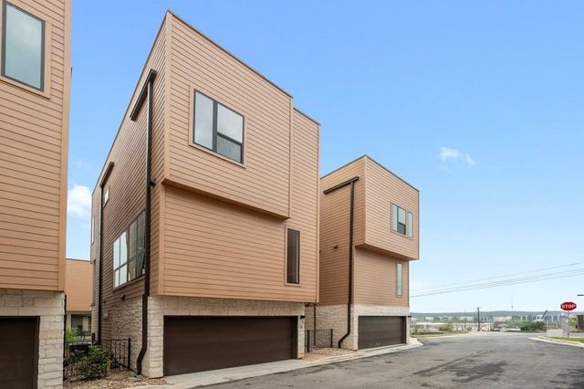 6823 Wolfcreek PASS 6, Austin, TX 78749