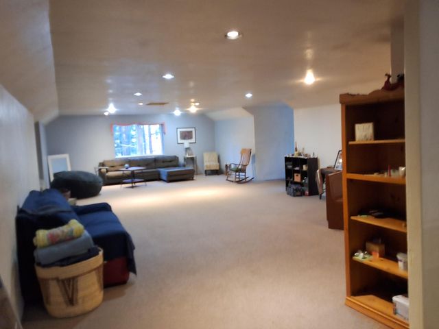 15922 Green Springs Highway, Ashland, OR 97520