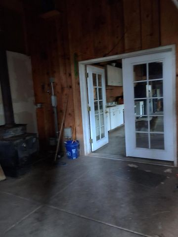 15922 Green Springs Highway, Ashland, OR 97520