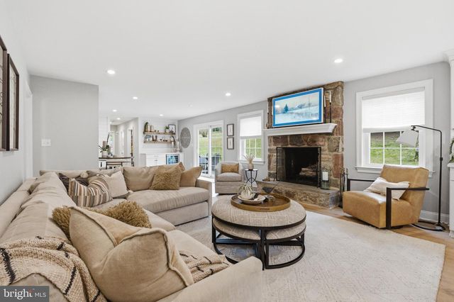 310 CRUM CREEK LN, Newtown Square, PA 19073