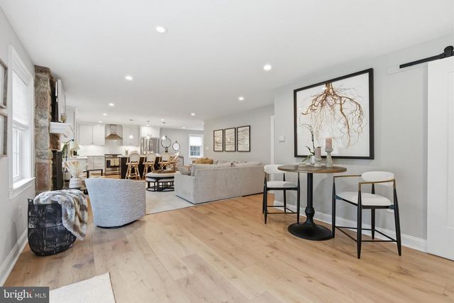 310 CRUM CREEK LN, Newtown Square, PA 19073