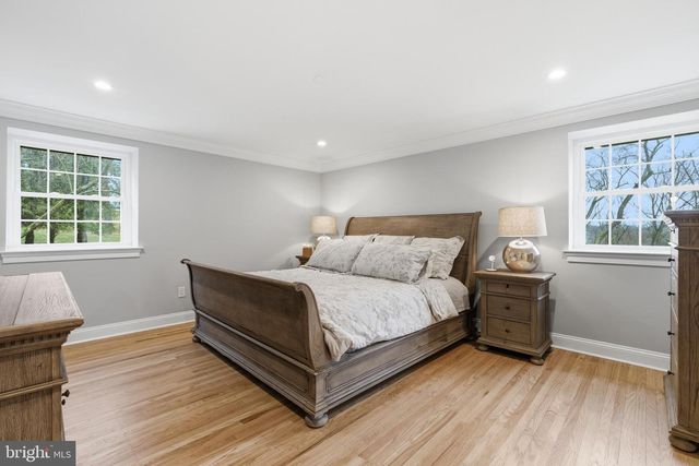 310 CRUM CREEK LN, Newtown Square, PA 19073