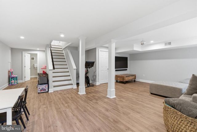 310 CRUM CREEK LN, Newtown Square, PA 19073