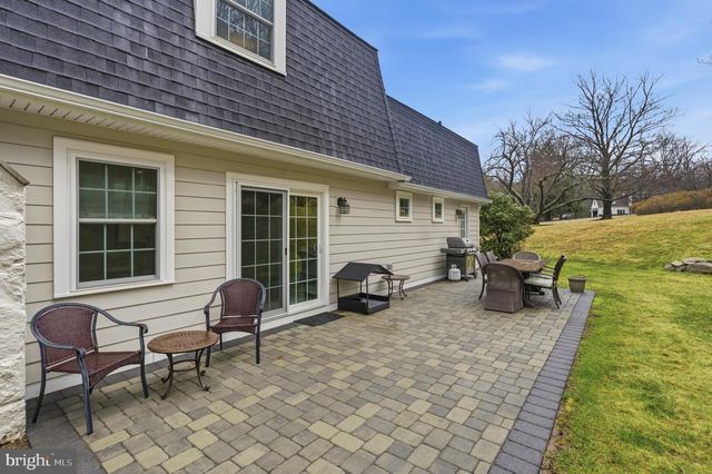 310 CRUM CREEK LN, Newtown Square, PA 19073