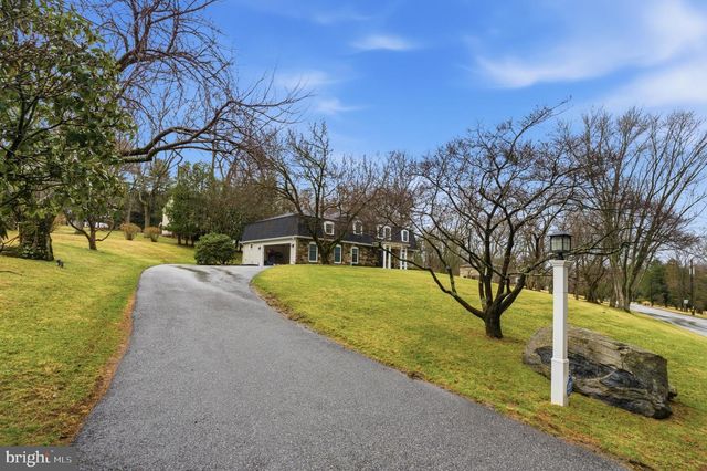 310 CRUM CREEK LN, Newtown Square, PA 19073