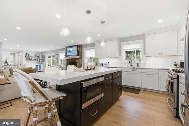 310 CRUM CREEK LN, Newtown Square, PA 19073