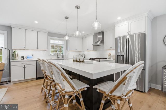 310 CRUM CREEK LN, Newtown Square, PA 19073