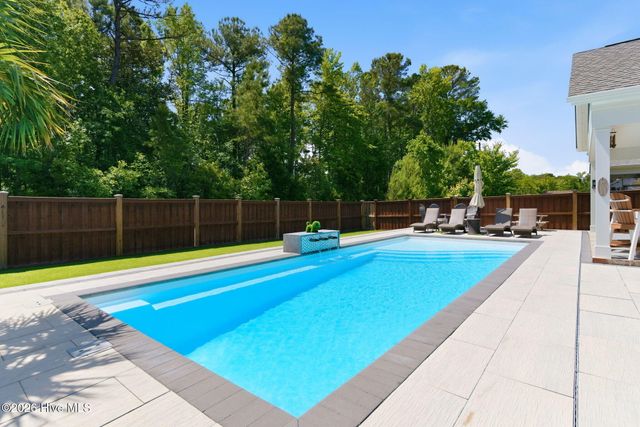 5613 Pinecone Place, Wilmington, NC 28409