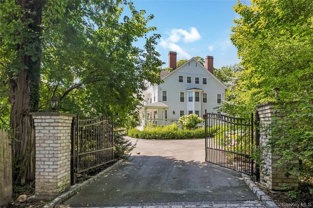 314 Mill Hill Road, Mill Neck, NY 11765