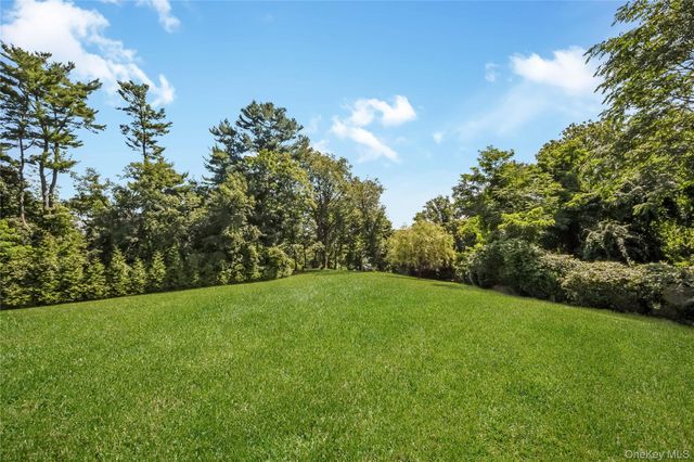 314 Mill Hill Road, Mill Neck, NY 11765