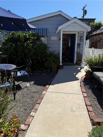 953 Glenneyre, Laguna Beach, CA 92651