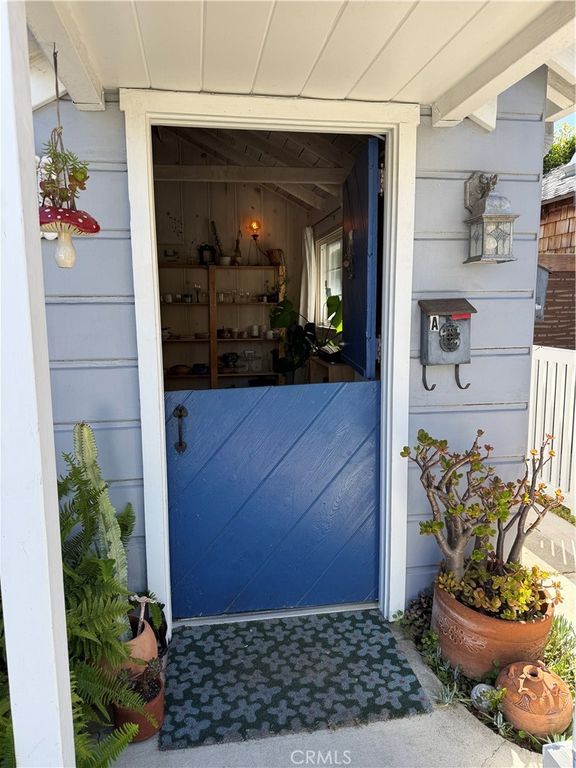 953 Glenneyre, Laguna Beach, CA 92651