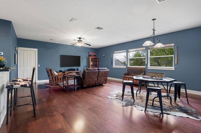 103 Horseshoe DR, Dripping Springs, TX 78620