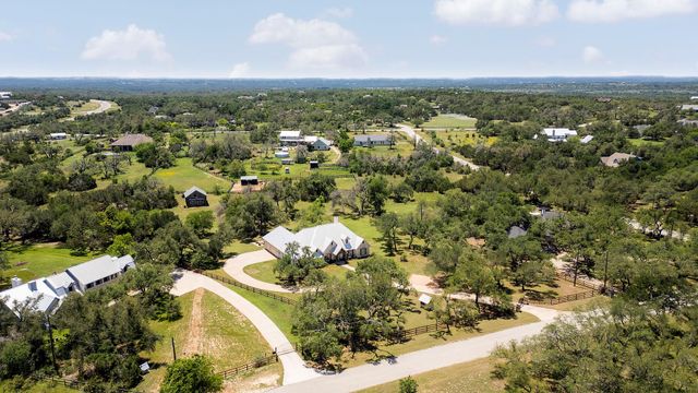 103 Horseshoe DR, Dripping Springs, TX 78620