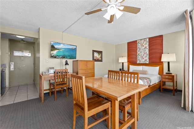 2427 Kuhio Avenue 1705, Honolulu, HI 96815