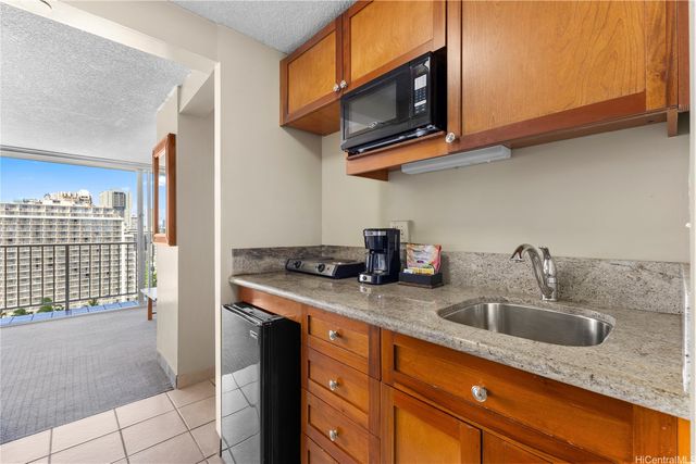 2427 Kuhio Avenue 1705, Honolulu, HI 96815