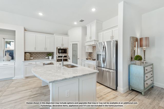 541 Red Maple Road, Waxahachie, TX 75165