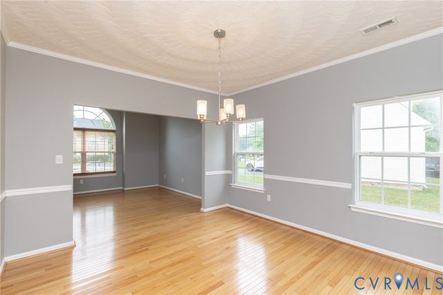 9325 Salix Grove Ln, Chesterfield, VA 23832