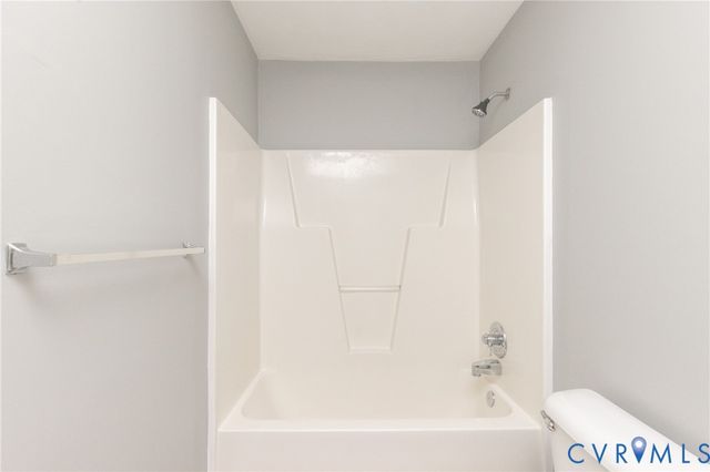 9325 Salix Grove Ln, Chesterfield, VA 23832