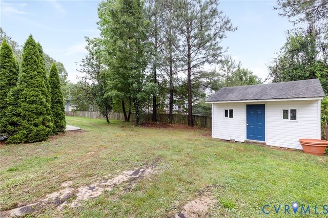 9325 Salix Grove Ln, Chesterfield, VA 23832