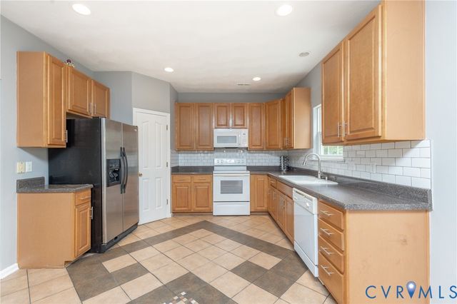 9325 Salix Grove Ln, Chesterfield, VA 23832