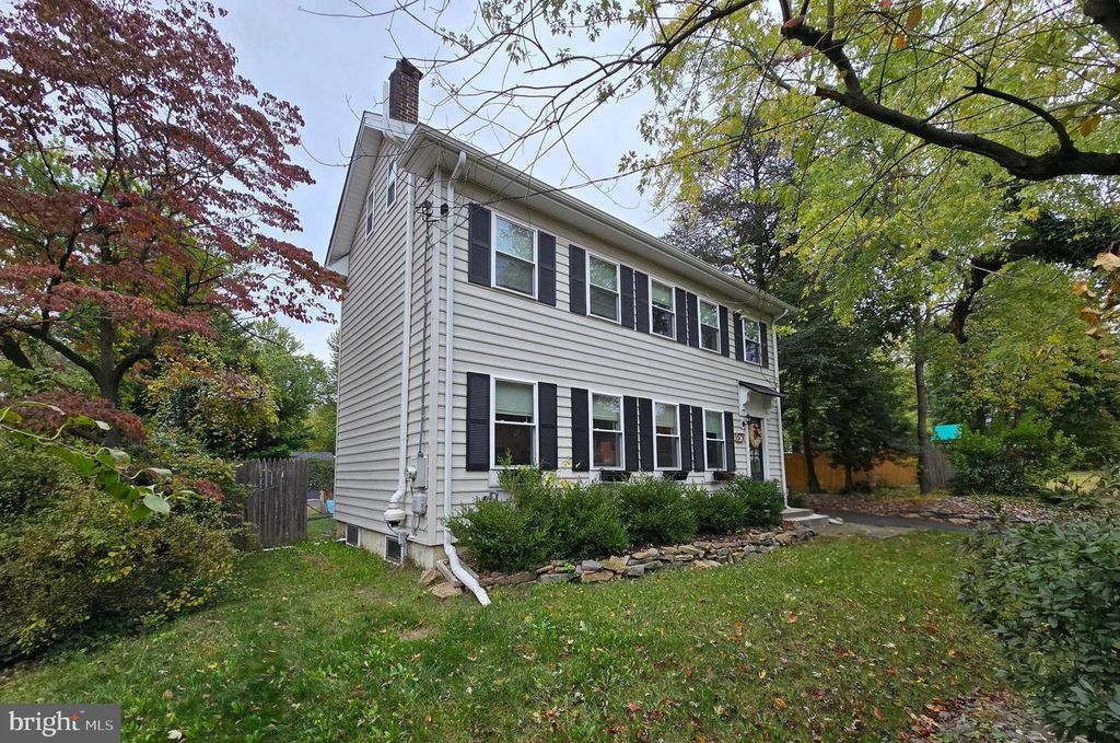 875 W BRISTOL RD, Warminster, PA 18974