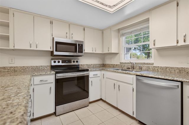 3800 E SILVER SPRINGS BOULEVARD 13, Ocala, FL 34470