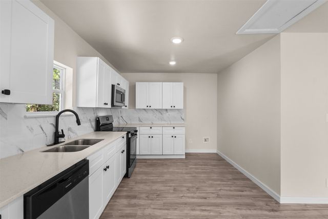 4318 Jamaica Street, Dallas, TX 75210