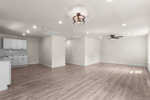4318 Jamaica Street, Dallas, TX 75210