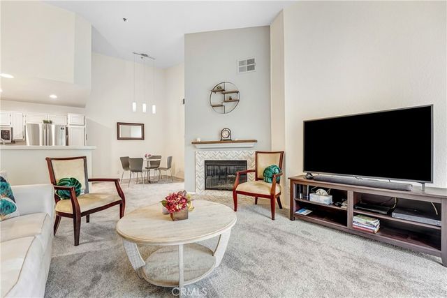 5728 Oak Bend 310, Oak Park, CA 91377