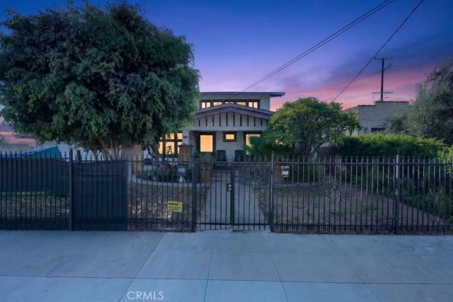 523 N Lake Street, Los Angeles, CA 90026