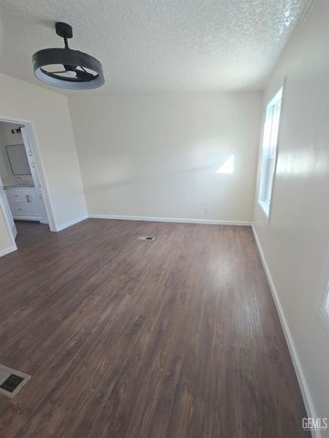 1824 Curran, Lake Isabella, CA 93240