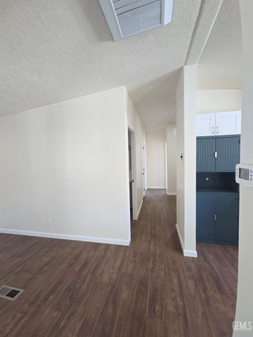 1824 Curran, Lake Isabella, CA 93240