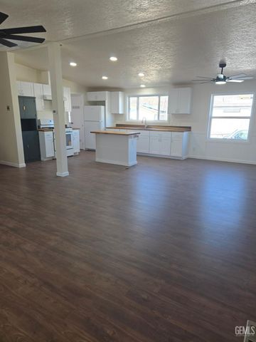 1824 Curran, Lake Isabella, CA 93240