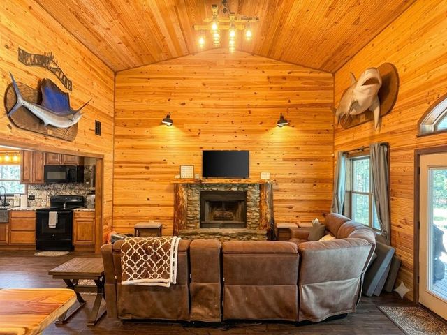 118152 S 4214 Road, Eufaula, OK 74432