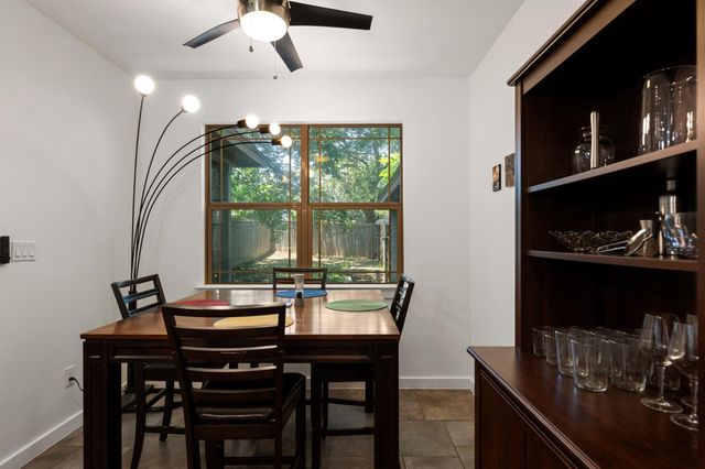 2208 Schriber ST B, Austin, TX 78704