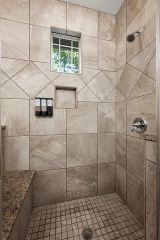 2208 Schriber ST B, Austin, TX 78704
