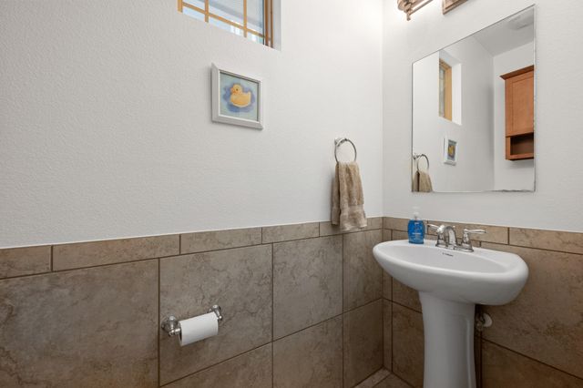 2208 Schriber ST B, Austin, TX 78704
