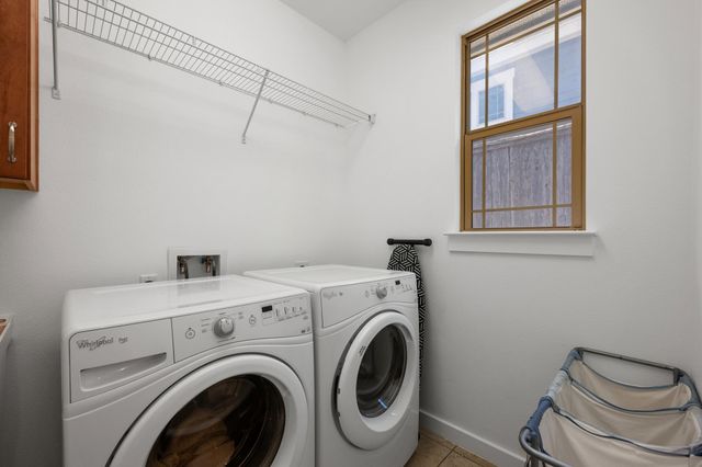 2208 Schriber ST B, Austin, TX 78704