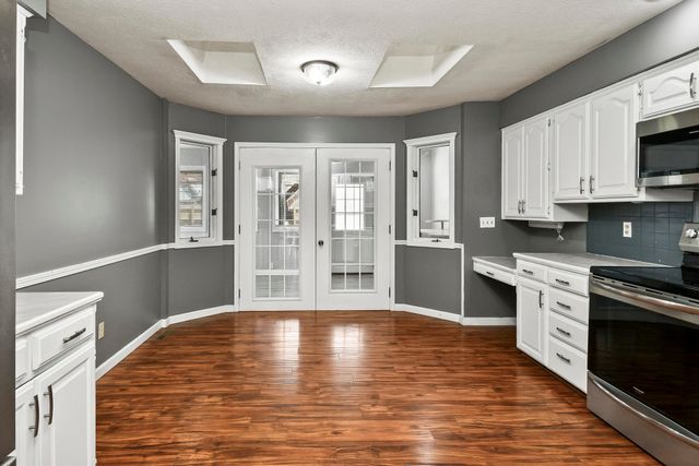 3351 W Driftwood Court, Springfield, MO 65807