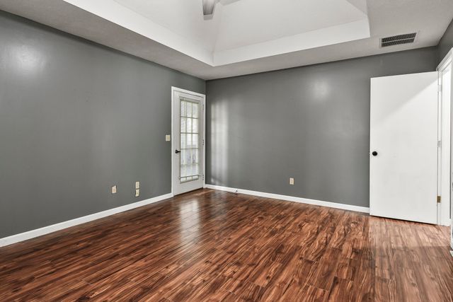 3351 W Driftwood Court, Springfield, MO 65807