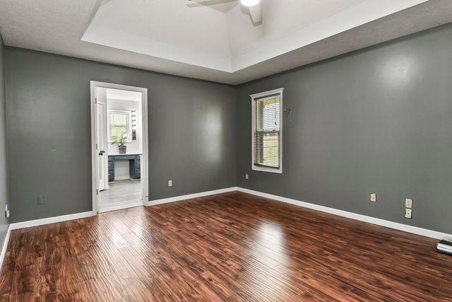 3351 W Driftwood Court, Springfield, MO 65807