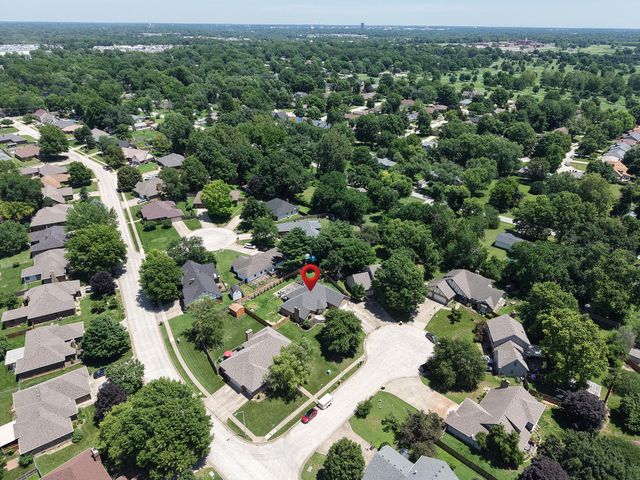 3351 W Driftwood Court, Springfield, MO 65807