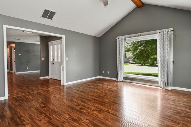 3351 W Driftwood Court, Springfield, MO 65807