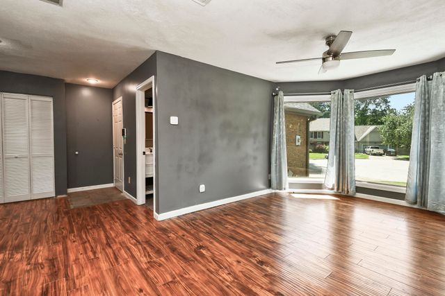 3351 W Driftwood Court, Springfield, MO 65807