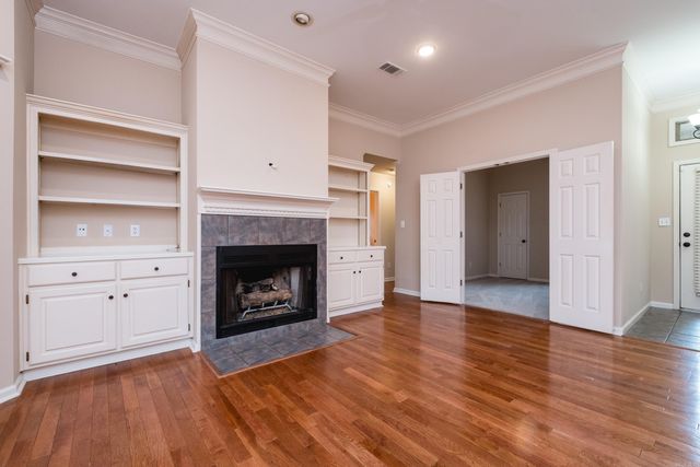 211 Chantilly Circle, Maumelle, AR 72113