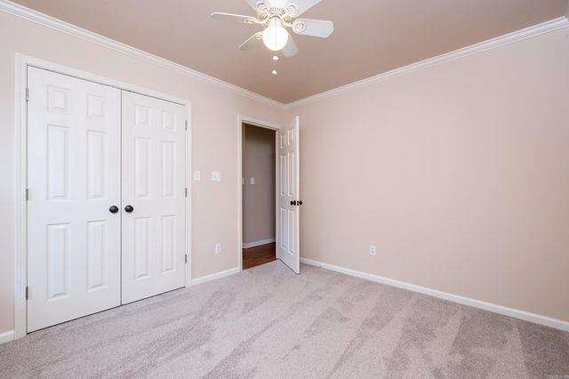211 Chantilly Circle, Maumelle, AR 72113