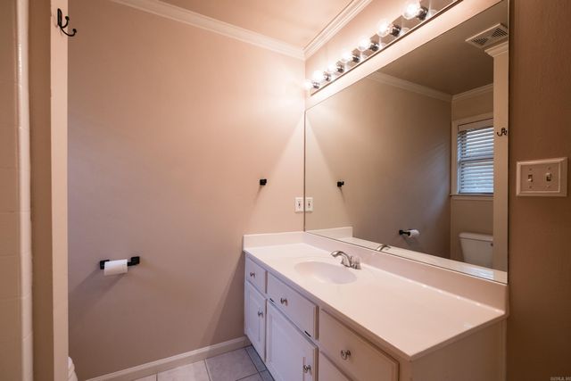211 Chantilly Circle, Maumelle, AR 72113