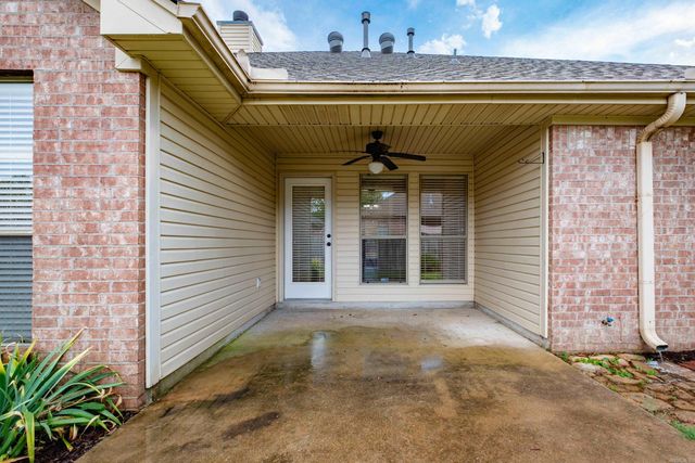 211 Chantilly Circle, Maumelle, AR 72113