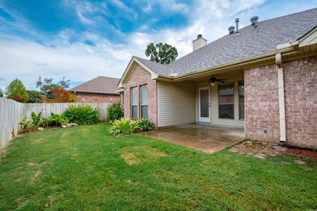 211 Chantilly Circle, Maumelle, AR 72113